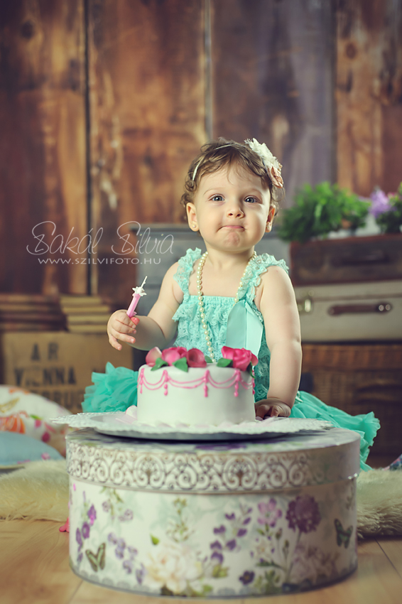 Első születésnapi torta